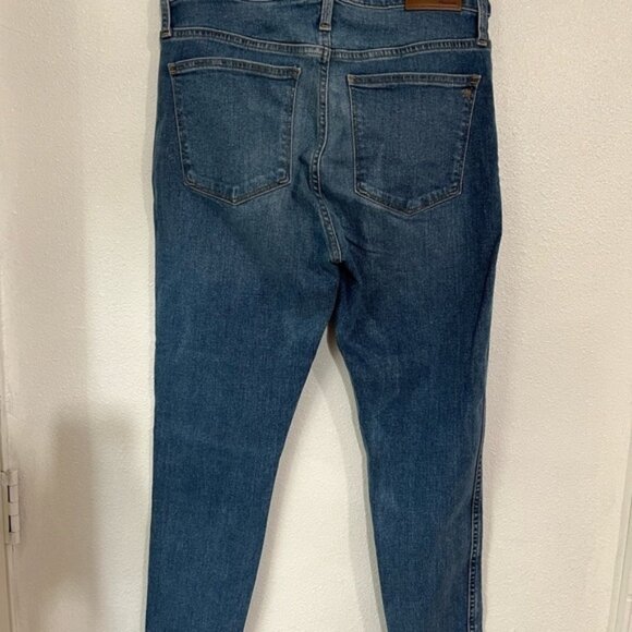 May will 10 inch high rise skinny 30 like denim butterfly front - Picture 3 of 5